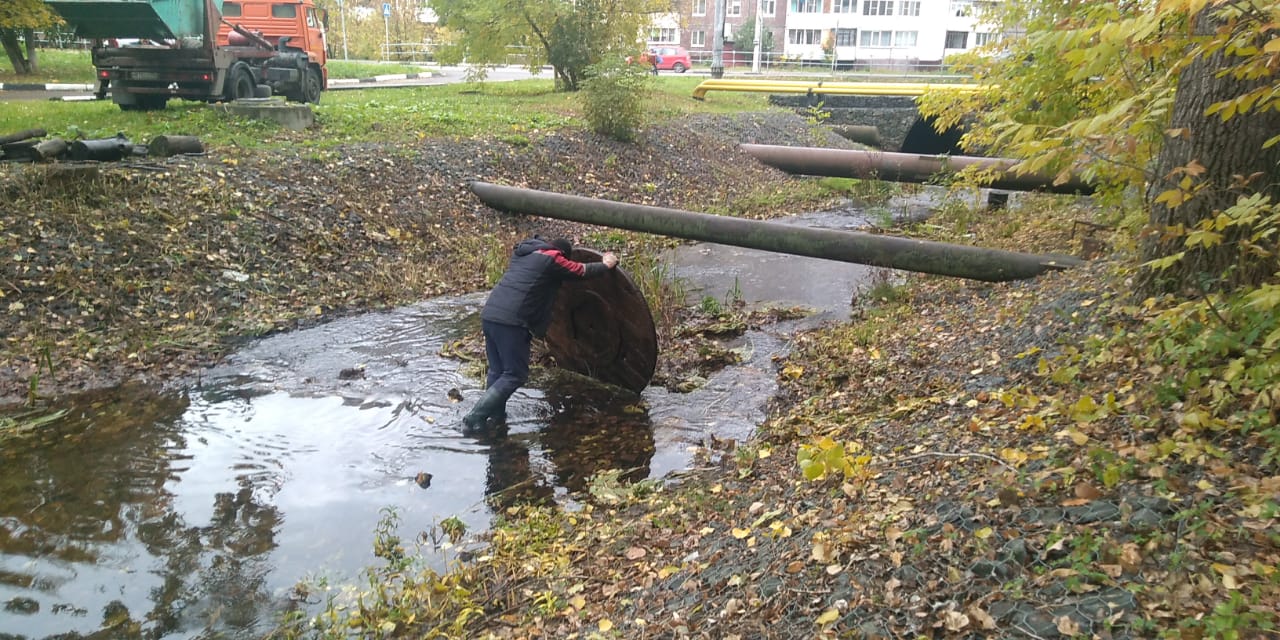 Порядок на воду. Ручей Поныри в Щелково. Экология Щелково. Очистные в Клязьму. Расчистка реки Клязьма.